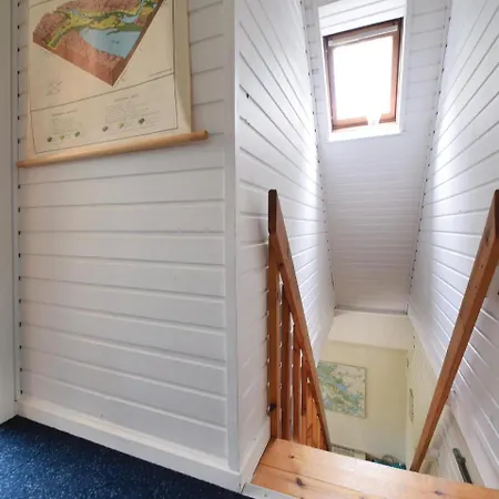 Three-bedroom Holiday In 펜션 *