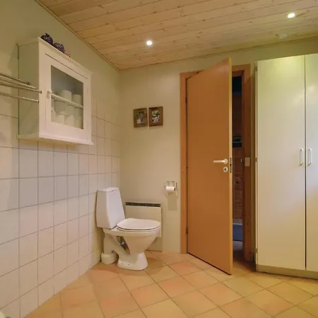 度假居 Three-bedroom Holiday In *
